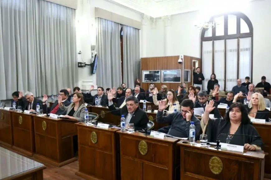 El Senado incorpora proyecto de reforma previsional en medio de protestas y acuerdo limitado en comisiones