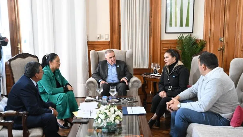 Jaldo y diputadas dialogaron sobre obras públicas y financiamiento para Tucumán