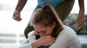 Proponen programa escolar para prevenir y abordar noviazgos violentos en adolescentes