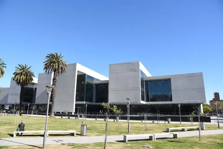 Confirman largas condenas a organización criminal responsable de violentos golpes comando en Rosario