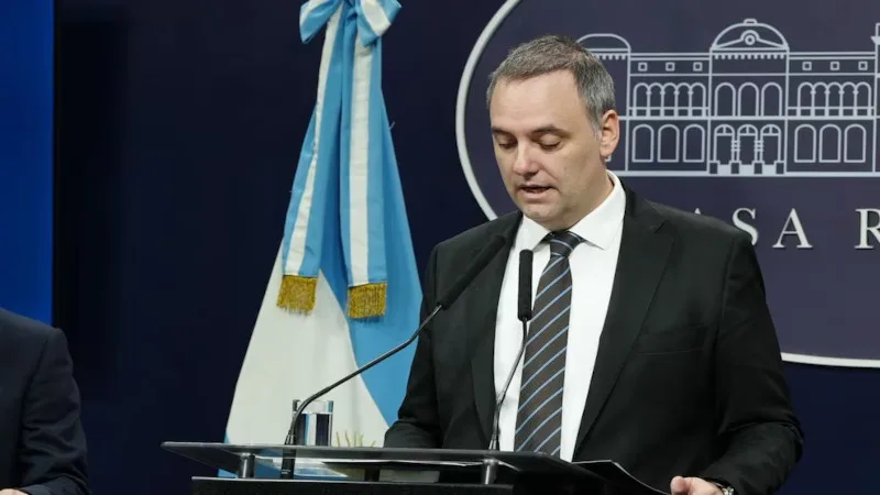 El fiscal Pollicita estudia ampliar la investigación por enriquecimiento ilícito contra Manuel Adorni