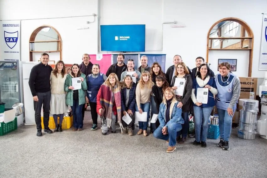 El gobierno provincial renovó el equipamiento de comedores escolares en Bolívar y Lobos