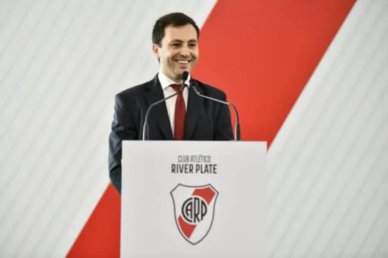 River Plate anuncia fuerte renovación con salida de 15 jugadores y fichajes de peso