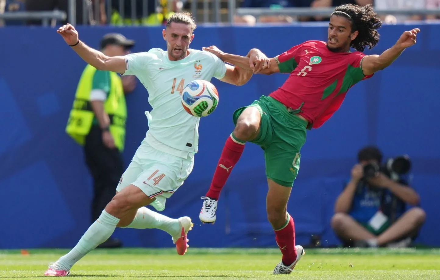 Debate sobre posible falta de Adrien Rabiot en gol de Mbappé en Mundial 2026