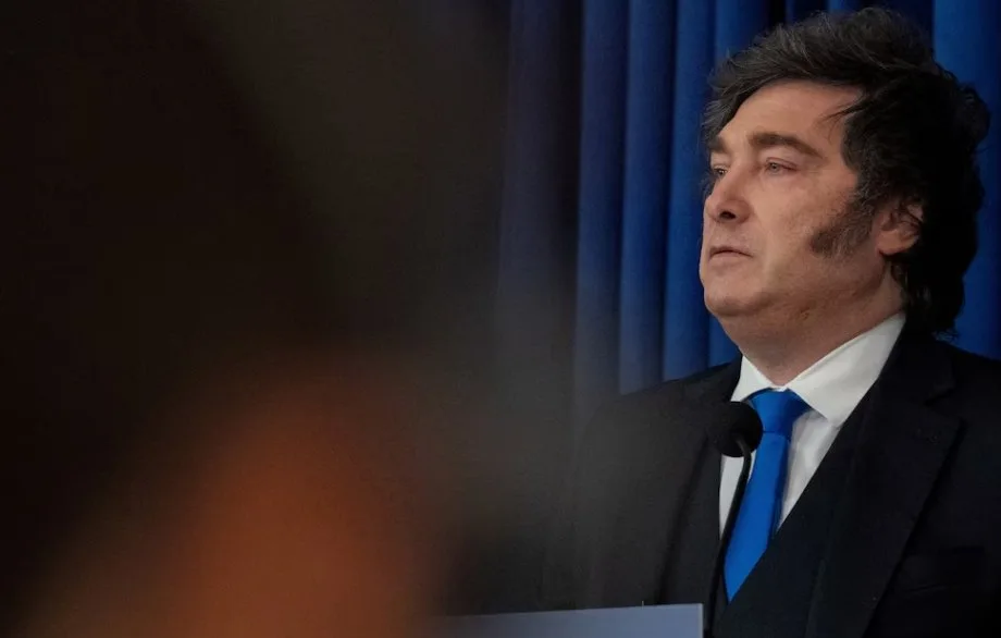 Proyecto en Buenos Aires plantea cobrar por salud y educación a extranjeros sin residencia