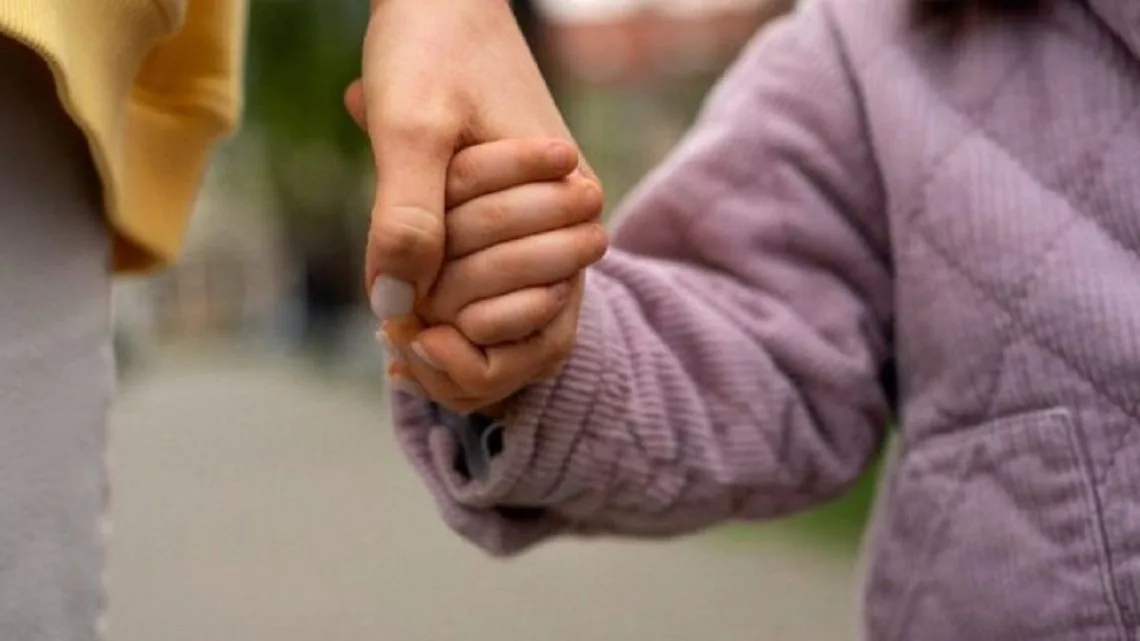 Cómo iniciar el trámite de adopción en la Ciudad de Buenos Aires y requisitos clave