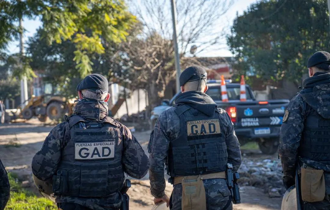Demuelen búnker de narcotráfico en el barrio La Perla tras operativo conjunto