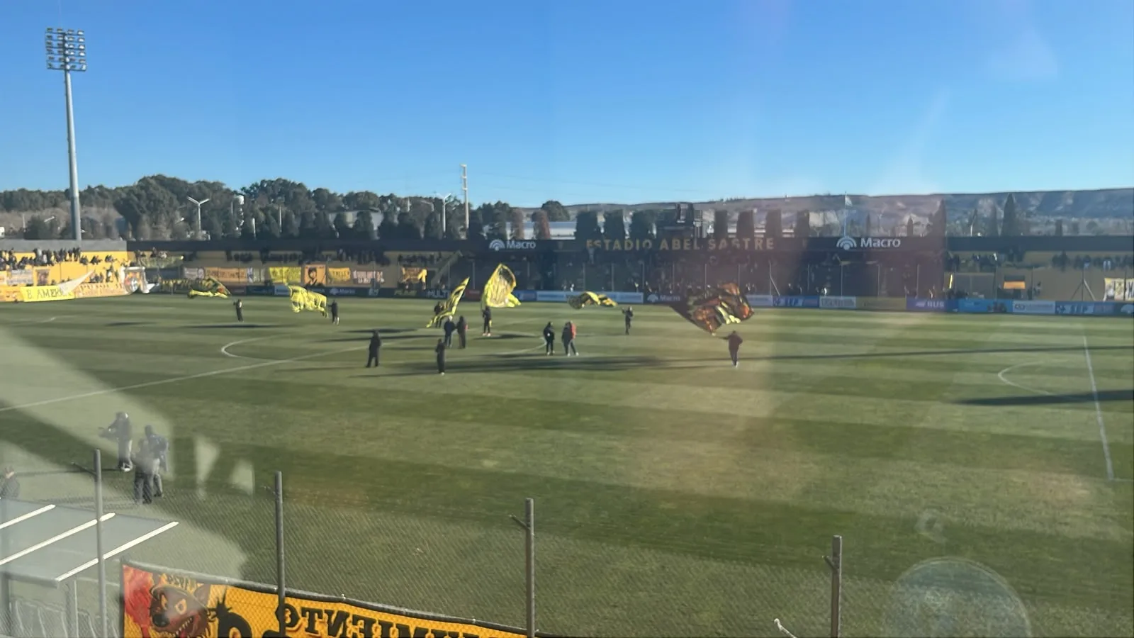 Deportivo Madryn y Colón igualan sin goles en un partido disputado por la Primera Nacional