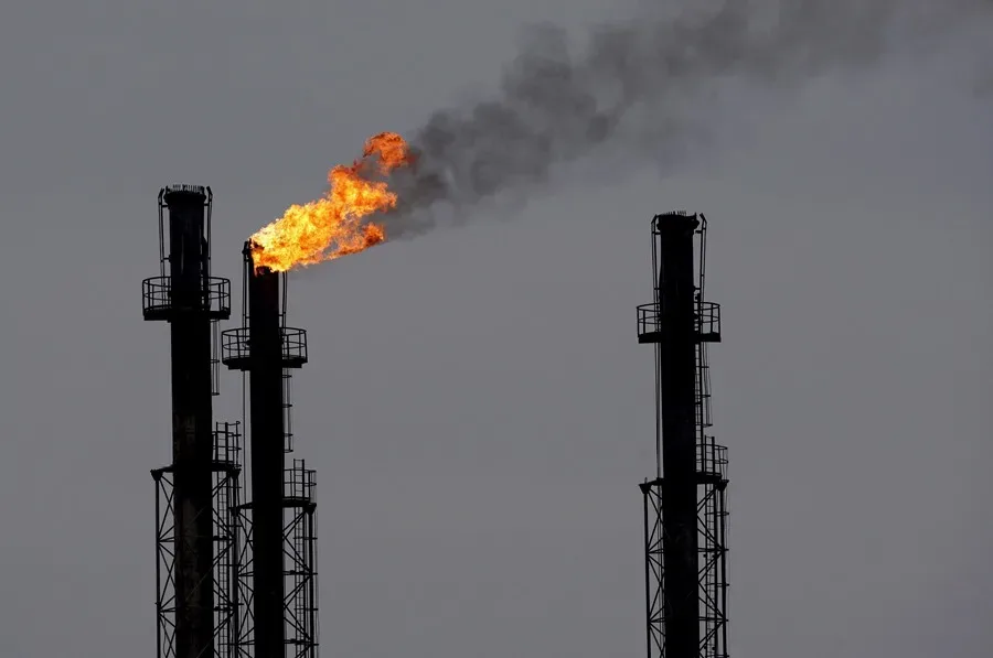 El petróleo sube más del 9% tras el restablecimiento del bloqueo naval a Irán