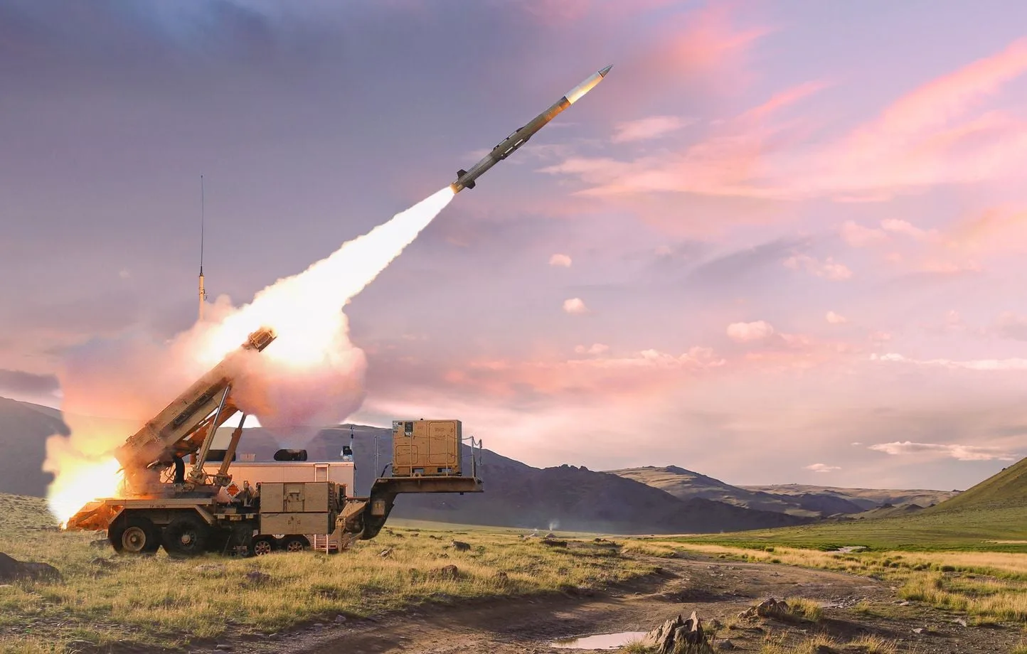 Estados Unidos propone fabricar misiles Patriot en Ucrania ante escasez global