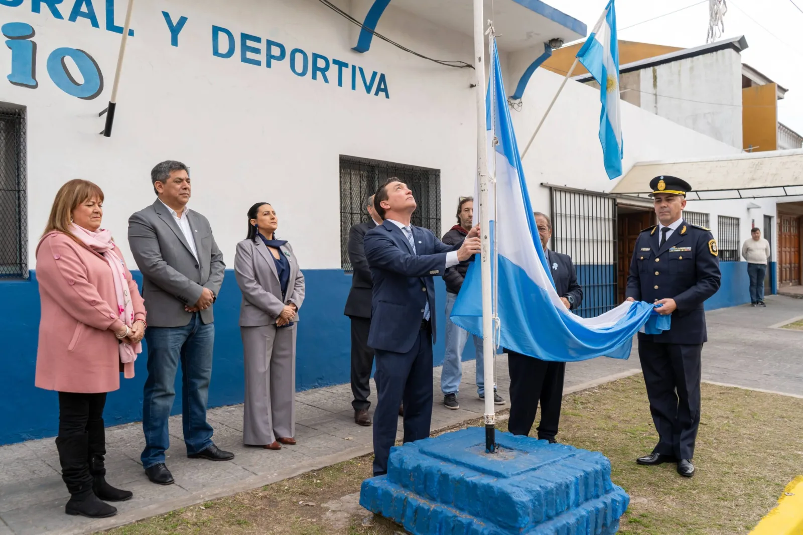 Florencio Varela conmemoró el Día de la Independencia con un acto comunitario en el barrio 9 de Julio