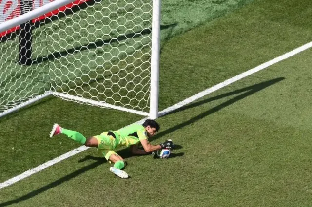 Francia derrota a Marruecos y avanza a semifinales en un partido marcado por controversias arbitrales