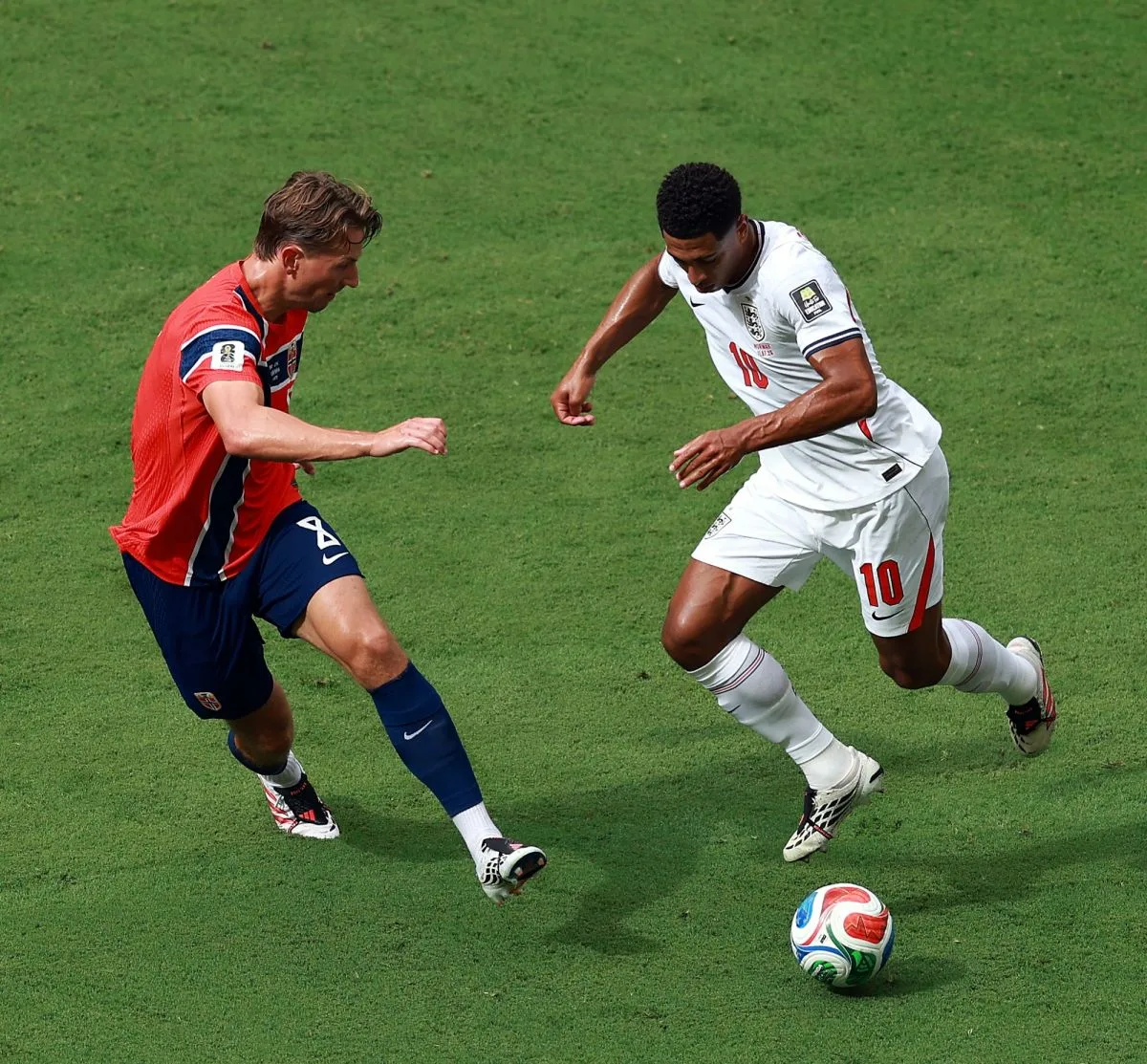 Inglaterra y Noruega igualan en un partido tenso de cuartos del Mundial 2026