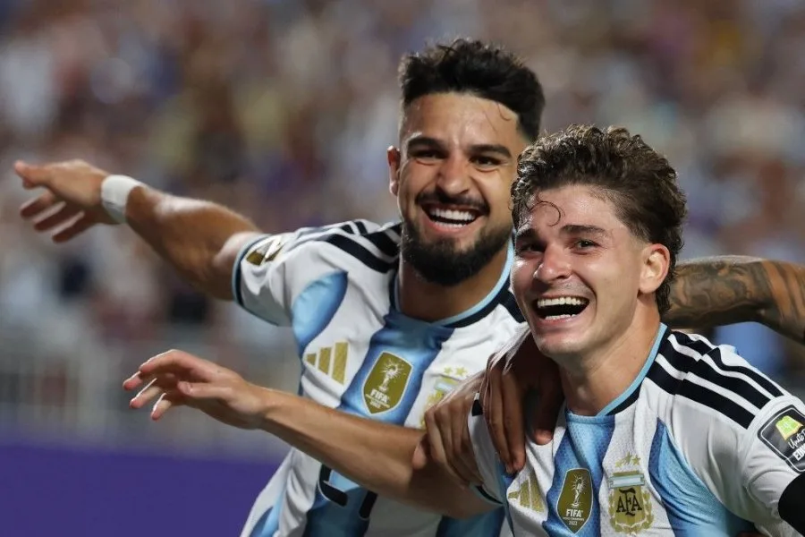 José Manuel «Flaco» López, clave en la asistencia del gol que le dio a Argentina el pase a semifinales