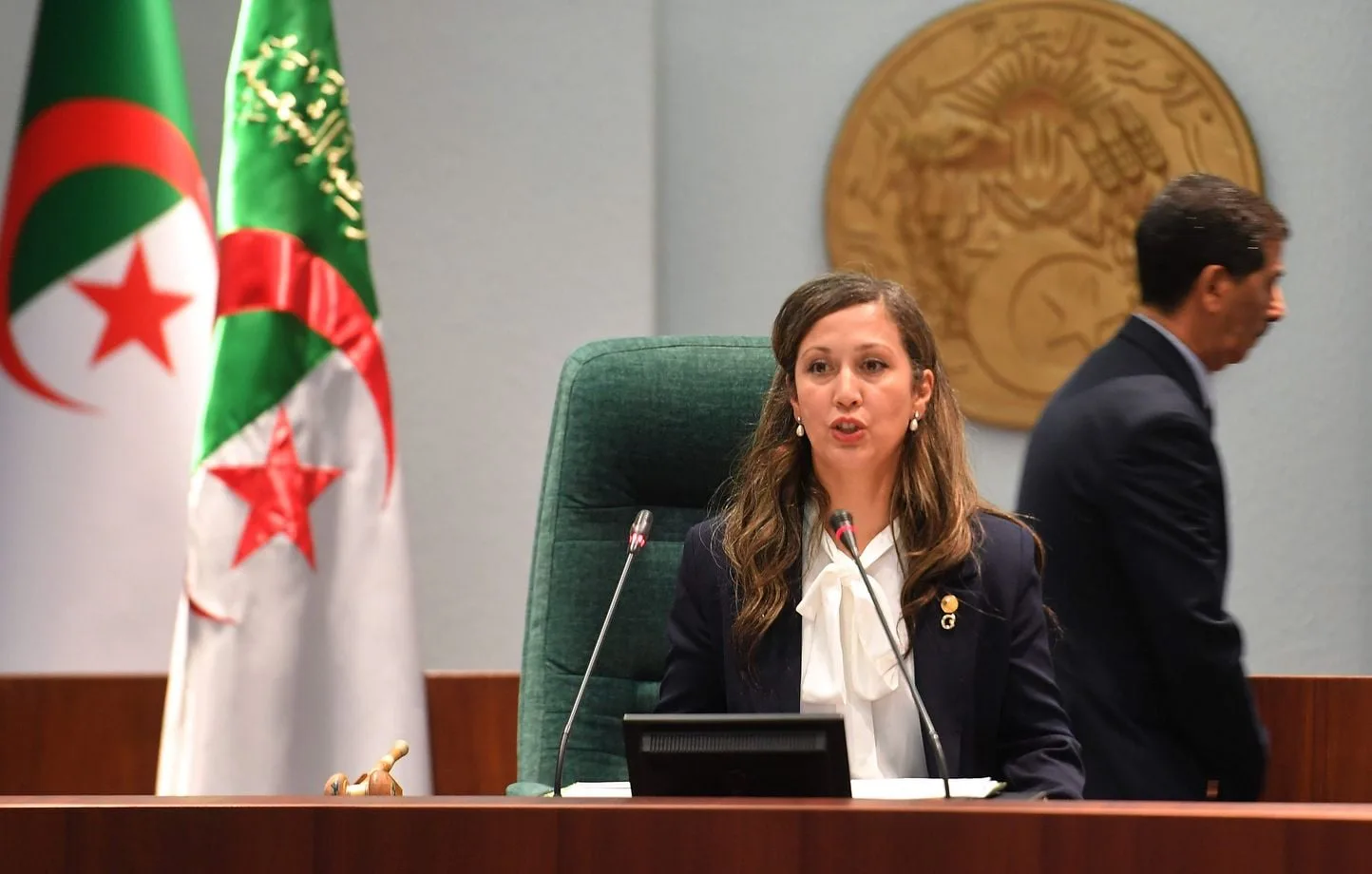 Khalida Boufedeche, la primera mujer presidenta del Parlamento argelino en un contexto de baja representación femenina