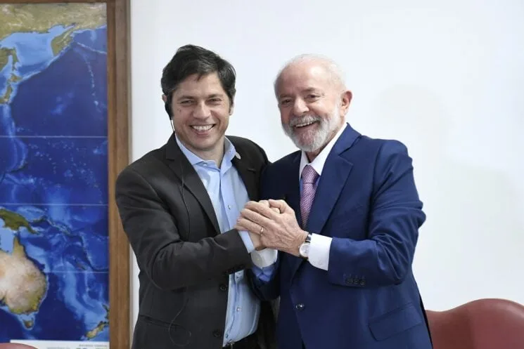 Kicillof rechaza declaraciones de Milei contra Brasil y advierte sobre riesgos económicos