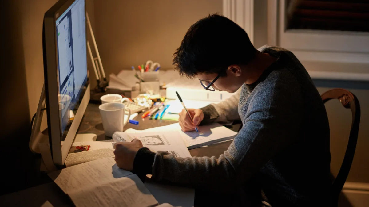 Las empresas priorizan habilidades digitales y adaptabilidad por encima del título universitario