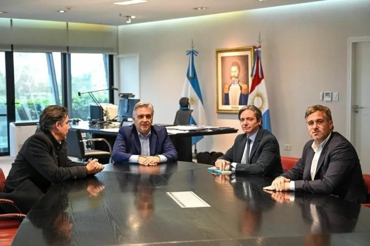 Líderes latinoamericanos debaten sobre educación y desarrollo en Experiencia Foco