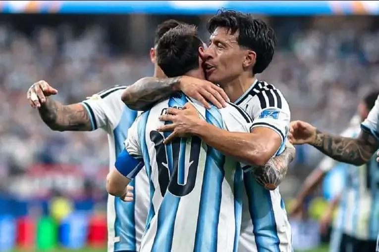 Lisandro Martínez integra el equipo ideal de los cuartos del Mundial 2026