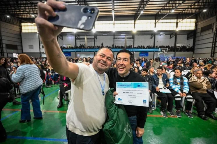 Más de 1.900 vecinos recibieron certificados del Programa de Oficios y Salidas Laborales