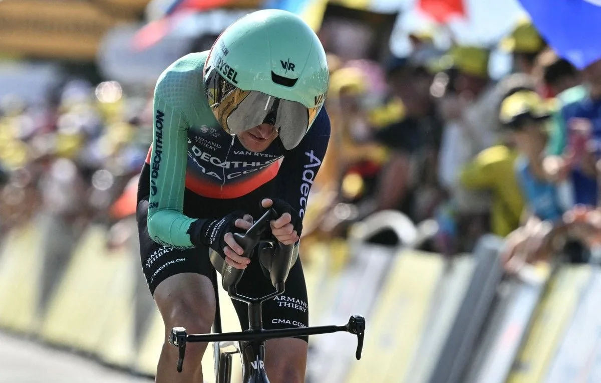 Paul Seixas se mantiene entre los mejores tras la contrarreloj del Tour de Francia 2026
