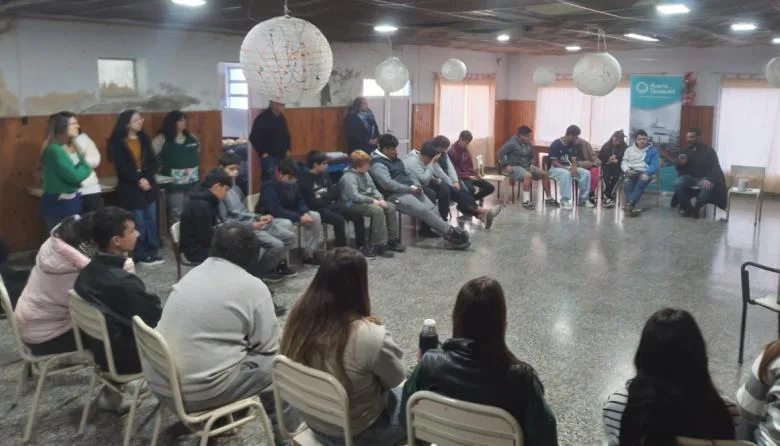 Puerto Ciudad extiende su red de prevención a estudiantes de Juan N. Fernández