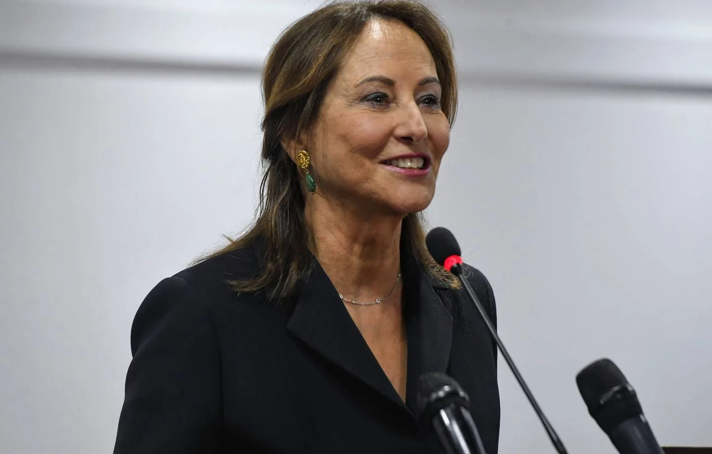 Ségolène Royal confirma su candidatura a las primarias socialistas para 2027