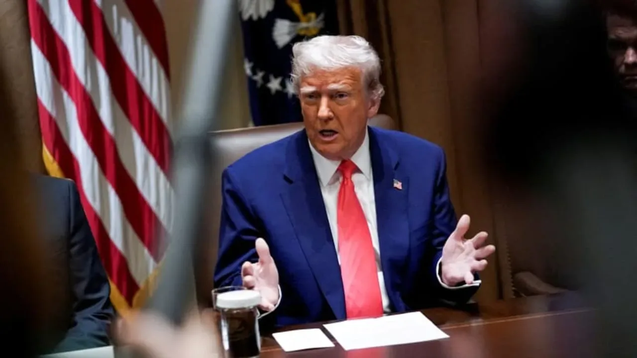 Trump advierte que intensificará ataques contra Irán si continúan agresiones en Ormuz