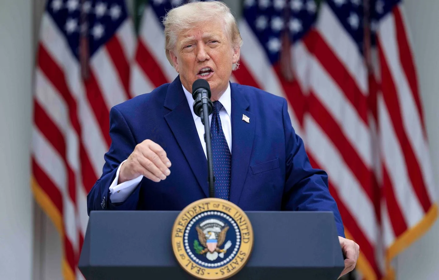 Trump centra su campaña en el miedo al comunismo para las elecciones de mitad de mandato