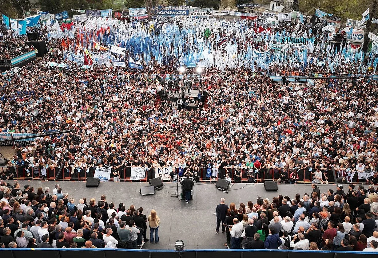 La oposición evalúa estrategias y liderazgos de cara a las elecciones de 2027