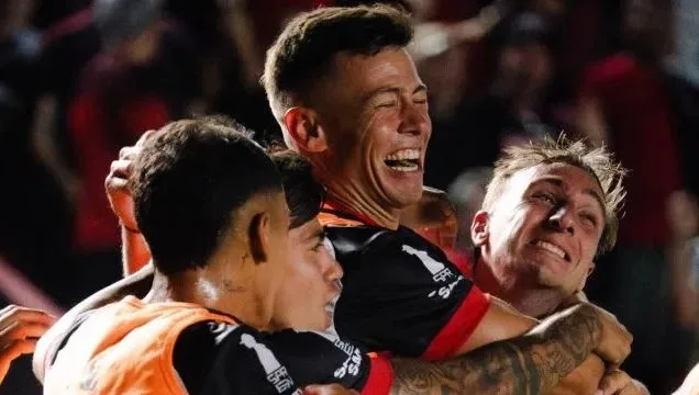 Colón domina a All Boys y se impone 2-0 con goles de Lértora y Marcioni