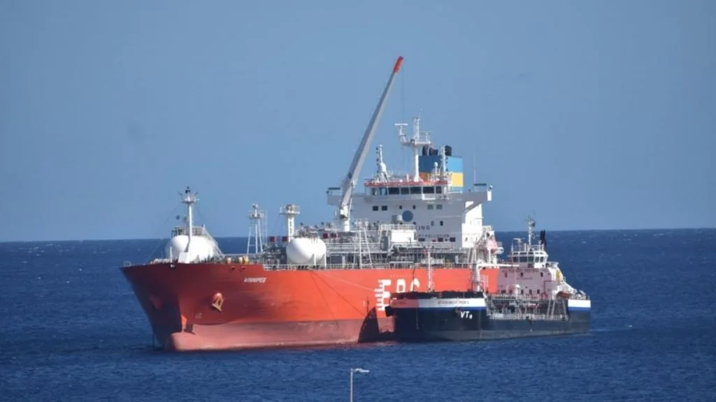 Compañía Mega exportó 20.000 toneladas de GLP a Brasil desde Bahía Blanca tras invertir en expansión