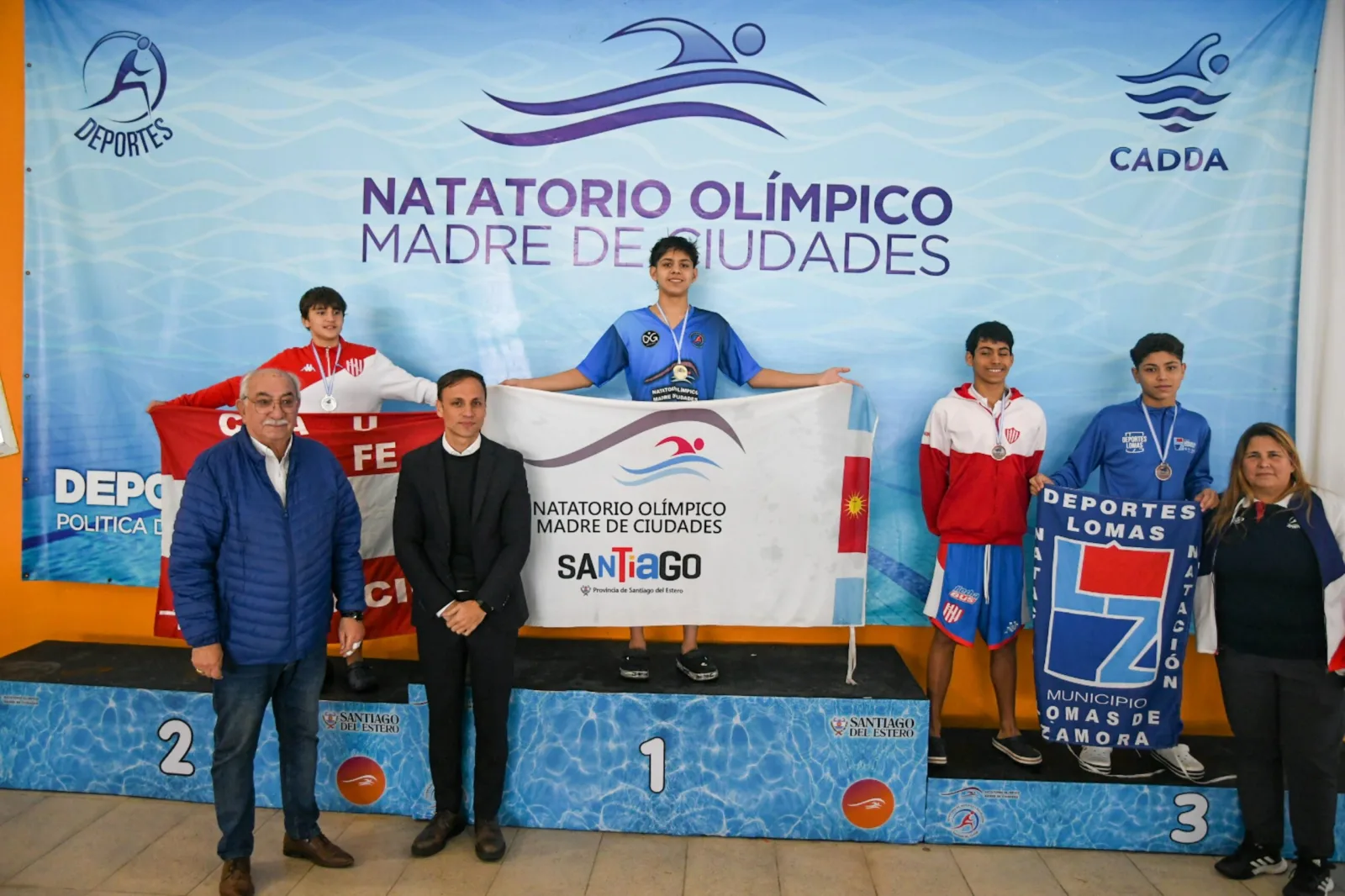 Más de 500 jóvenes nadadores compitieron en el Campeonato República en Santiago del Estero
