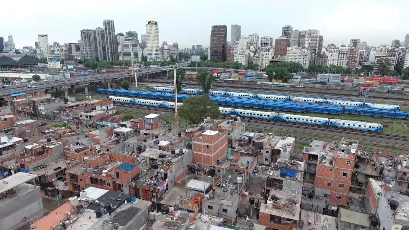 Movimientos de villas organizan ollas populares en rechazo a políticas del Gobierno porteño