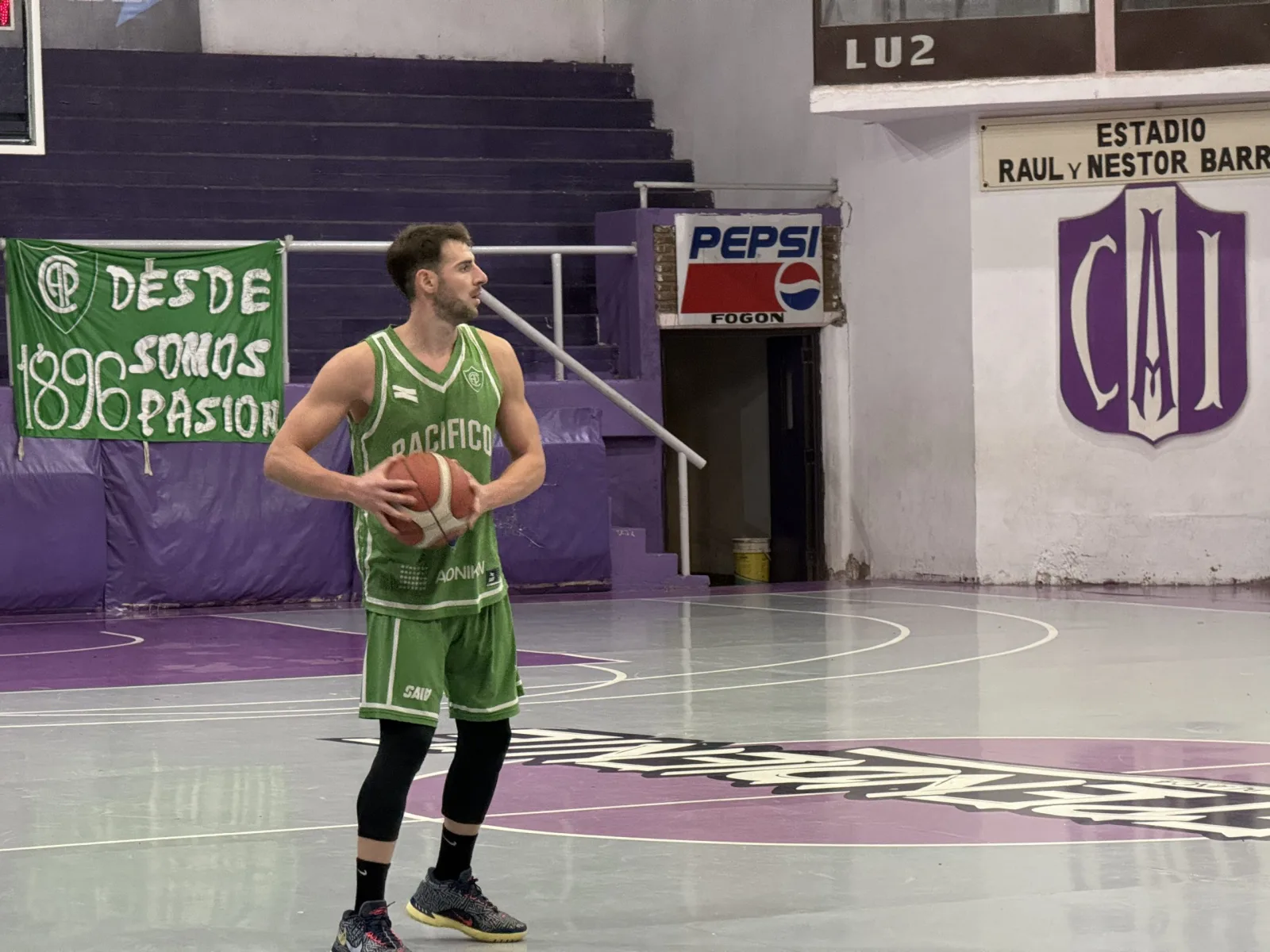Pacífico se impuso ante Independiente con 32 puntos de Bruni en un partido reñido