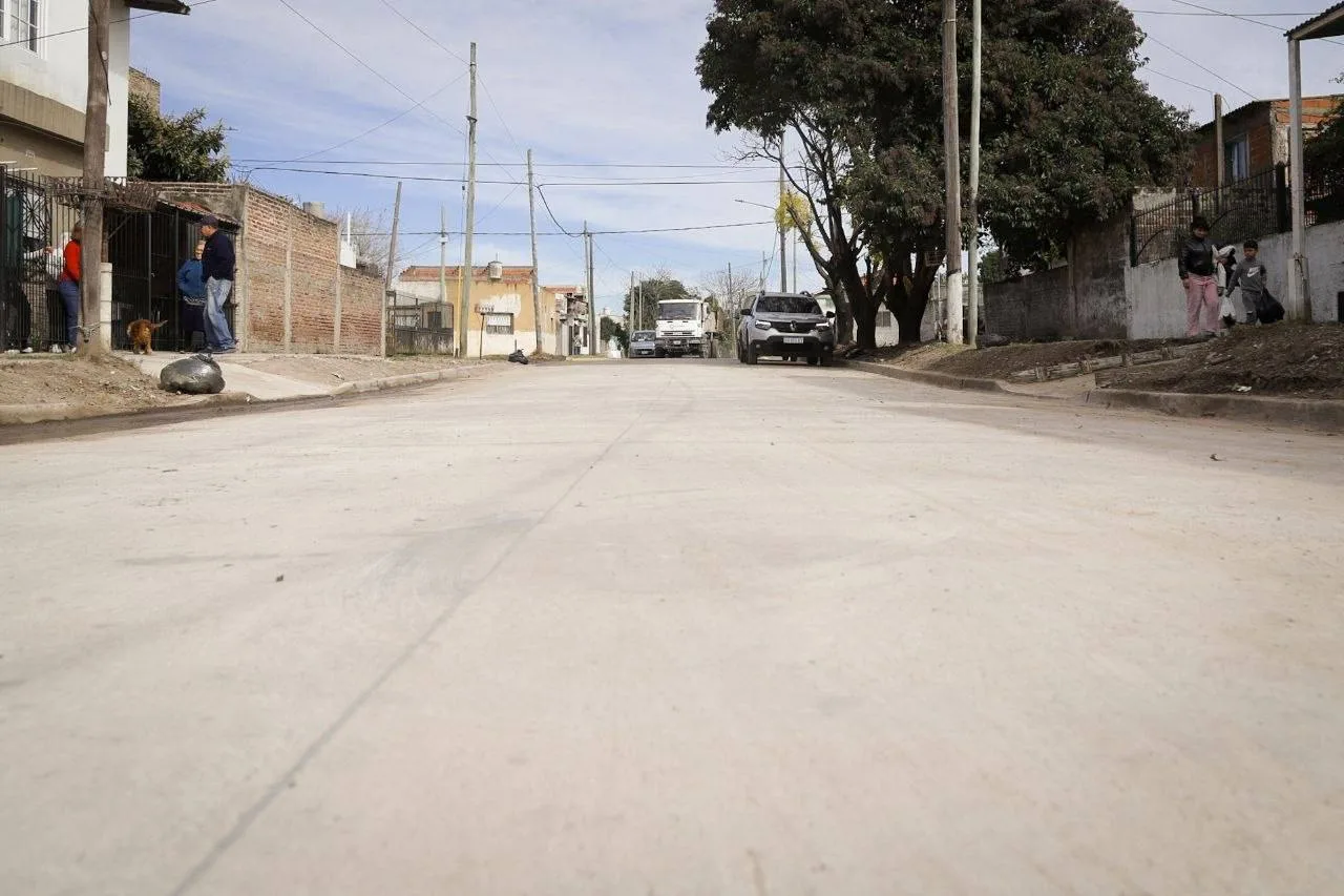 Quilmes finalizó 21 pavimentos nuevos en 1º de Mayo y Monteverde de San Francisco Solano