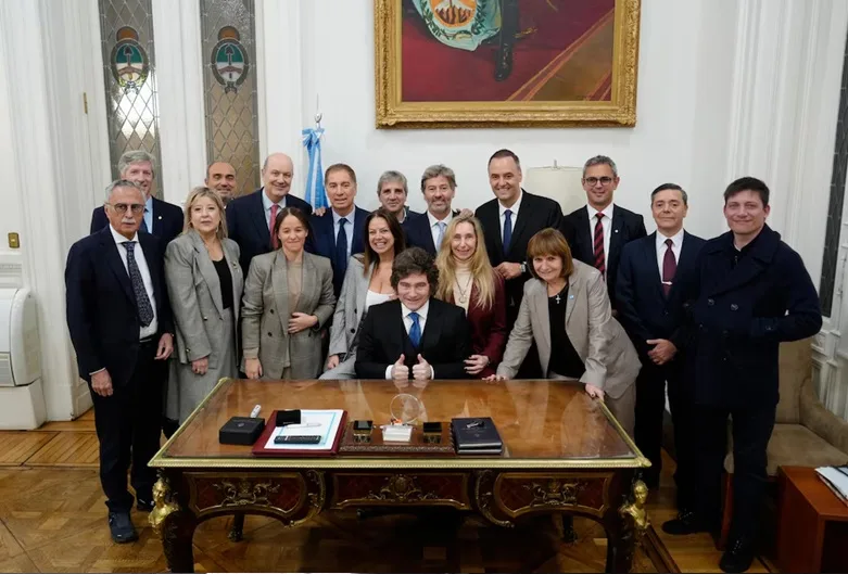 Tensión interna en el Gobierno de Milei se profundiza tras críticas de Bullrich a Adorni